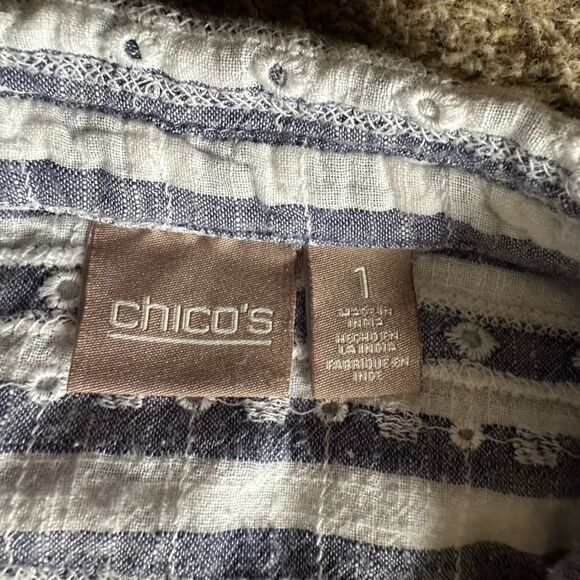 Chico’s Button Down Top Blue White Striped Eyelet Womens Size Medium - Picture 5 of 7